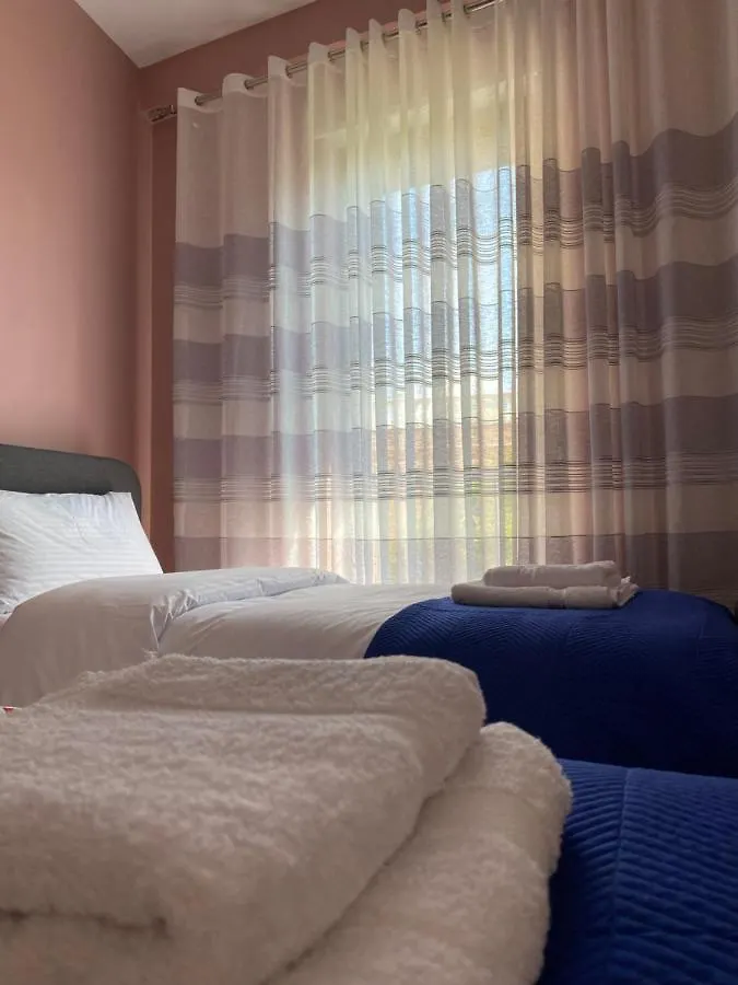 Alma Rose Apartment 科尔察